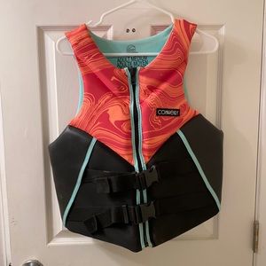 Connelly Aspect Woman’s Neoprene Vest Medium